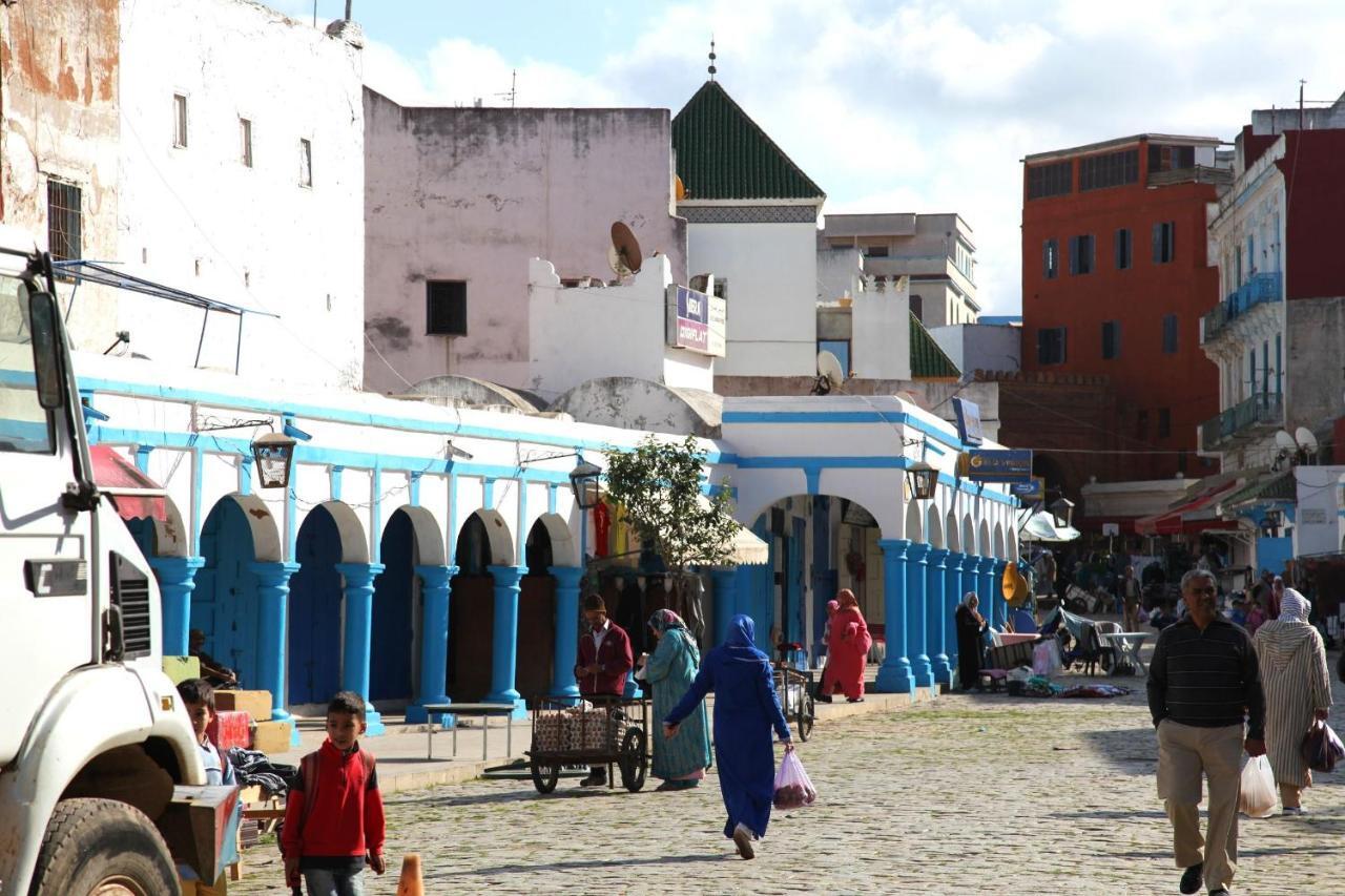 Hotel Choumis Haj Messaoud Larache Esterno foto